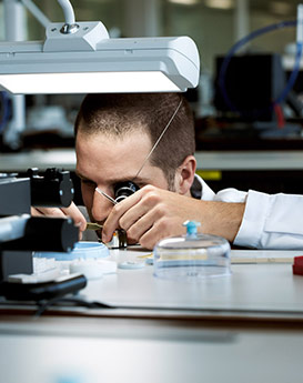 查尔斯·彼得艾伯特-万州区雷达维修服务中心制表师